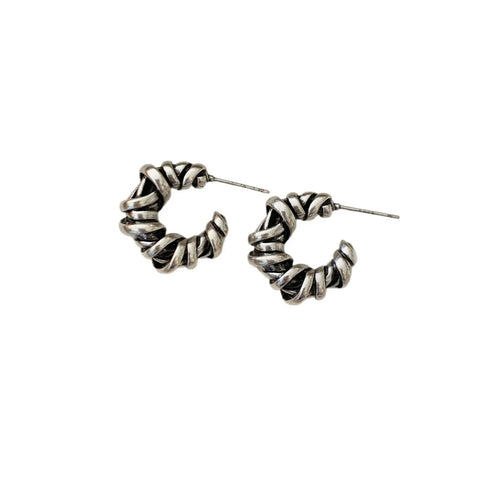 ElegantSilver Vintage Woven Geometric Stud Earrings for Women Minimalist Fashion Daily Wear Cool Style Chic