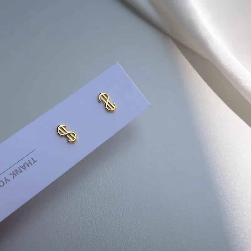 Fashion Minimalist Mini Small Heart Stud Earring For Women Tragus Ear Piercing Sweet Cute Temperament Earring Teen Party Jewelry