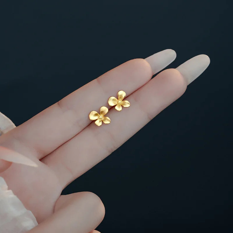 Fashion Minimalist Mini Small Heart Stud Earring For Women Tragus Ear Piercing Sweet Cute Temperament Earring Teen Party Jewelry