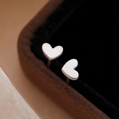 Fashion Minimalist Mini Small Heart Stud Earring For Women Tragus Ear Piercing Sweet Cute Temperament Earring Teen Party Jewelry