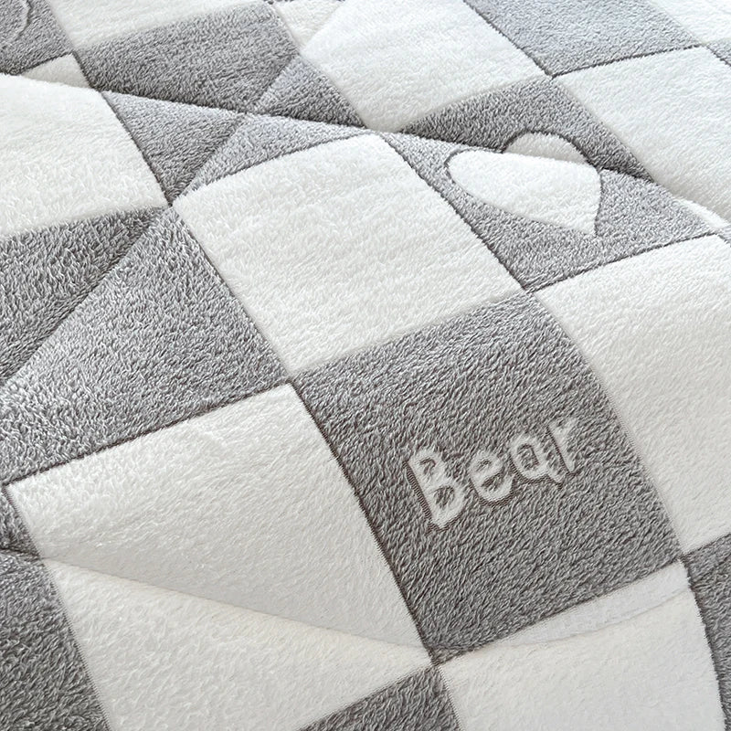 3pcs All-Season Thickened Lamb Wool & Sherpa Quilt Set - Home/Dorm Multi-Person Winter Bedding with 2 Pillowcases