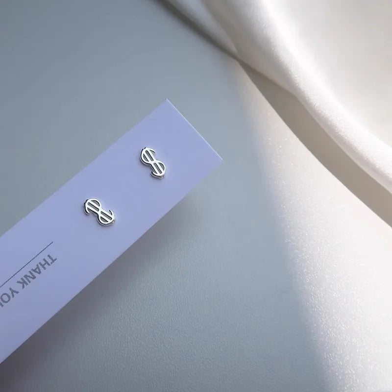 Fashion Minimalist Mini Small Heart Stud Earring For Women Tragus Ear Piercing Sweet Cute Temperament Earring Teen Party Jewelry