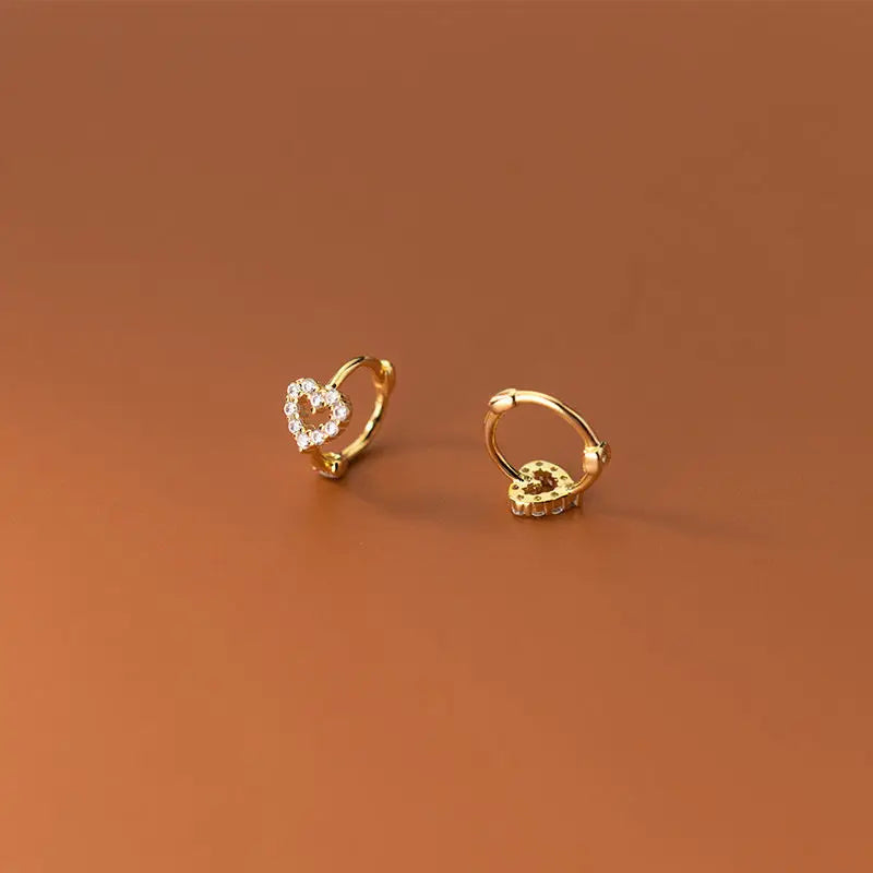 Dainty Tiny Layered Gold Plated Copper Metal Paved CZ Huggie Hoop Earrings for Women Girls Luxury Elegant Catilage Hoops Jewelry