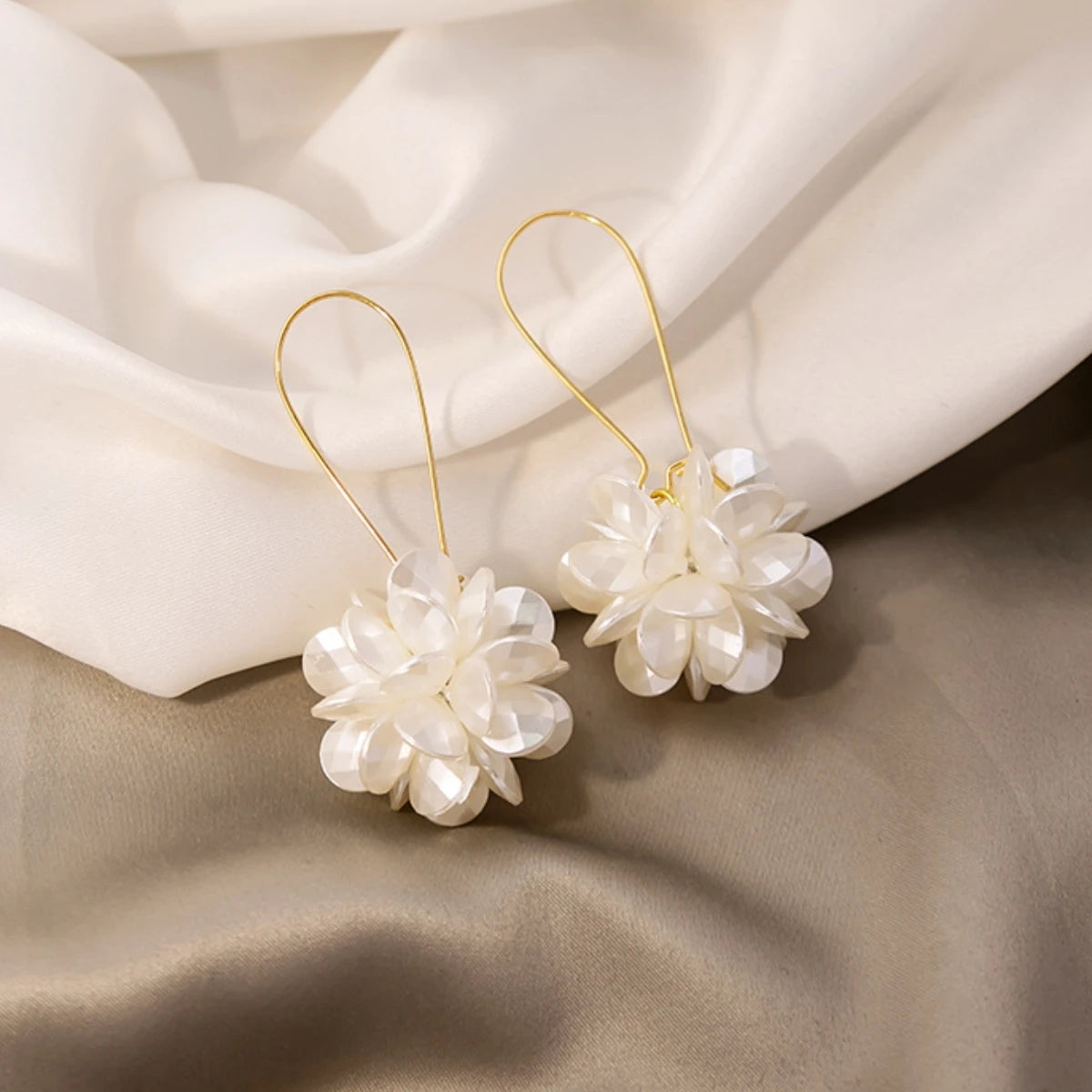 Fashion Trend Pearl Petal Ball Earrings Outdoor Travel Carnival Banquet Party Holiday Dressing Gifts