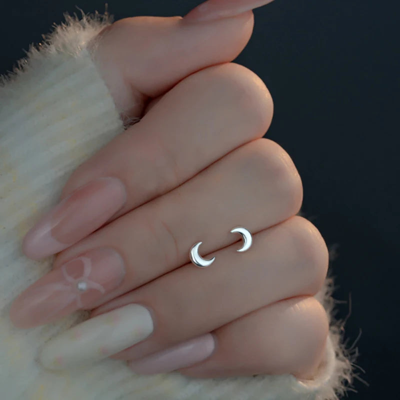 Fashion Minimalist Mini Small Heart Stud Earring For Women Tragus Ear Piercing Sweet Cute Temperament Earring Teen Party Jewelry