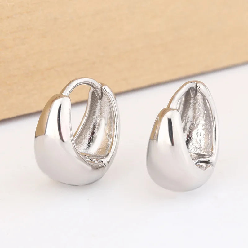 Dainty Tiny Layered Gold Plated Copper Metal Paved CZ Huggie Hoop Earrings for Women Girls Luxury Elegant Catilage Hoops Jewelry