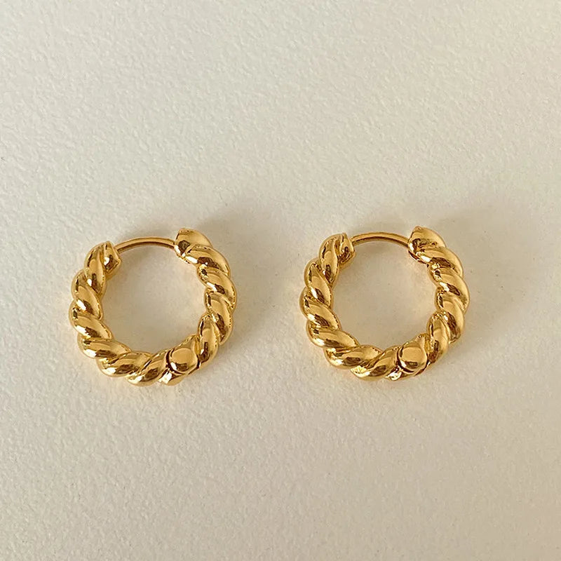 Dainty Tiny Layered Gold Plated Copper Metal Paved CZ Huggie Hoop Earrings for Women Girls Luxury Elegant Catilage Hoops Jewelry