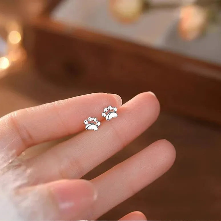 Fashion Minimalist Mini Small Heart Stud Earring For Women Tragus Ear Piercing Sweet Cute Temperament Earring Teen Party Jewelry