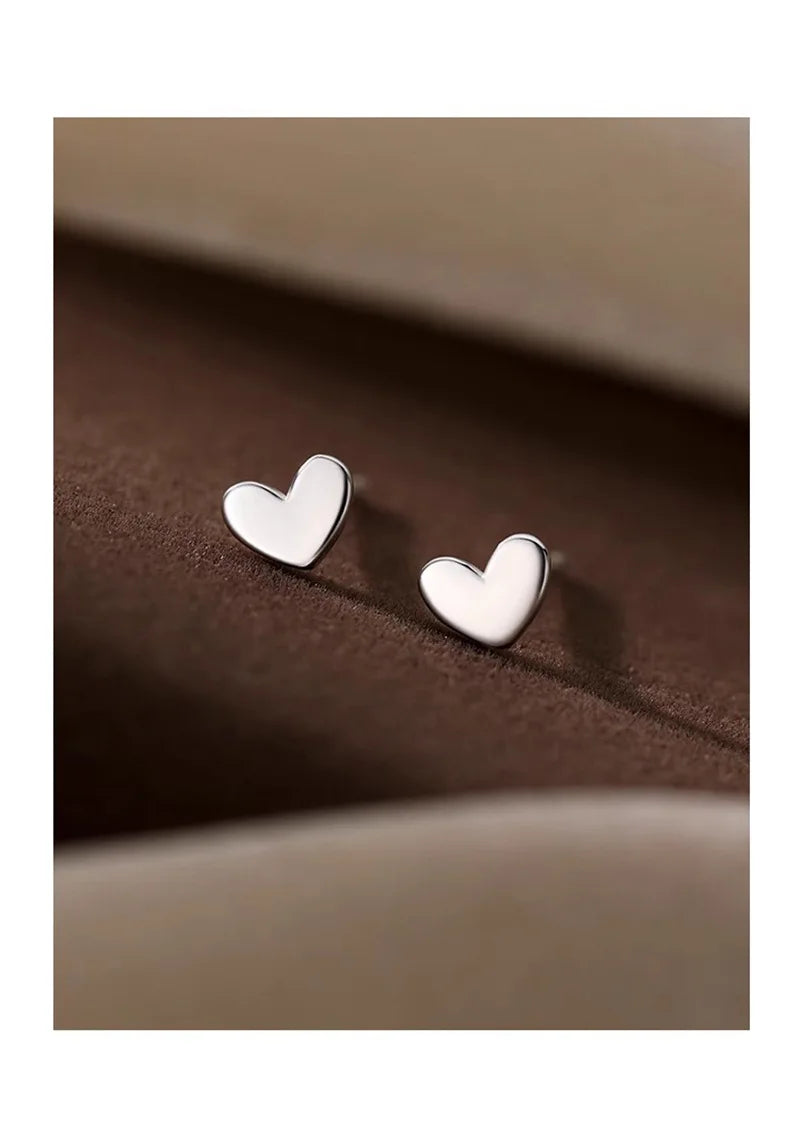 Fashion Minimalist Mini Small Heart Stud Earring For Women Tragus Ear Piercing Sweet Cute Temperament Earring Teen Party Jewelry
