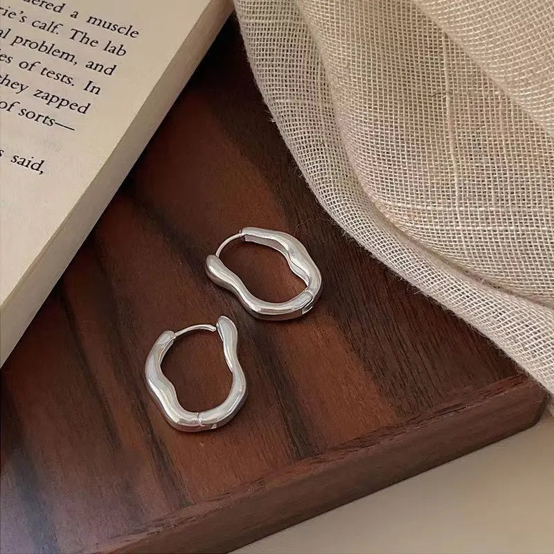 Dainty Tiny Layered Gold Plated Copper Metal Paved CZ Huggie Hoop Earrings for Women Girls Luxury Elegant Catilage Hoops Jewelry